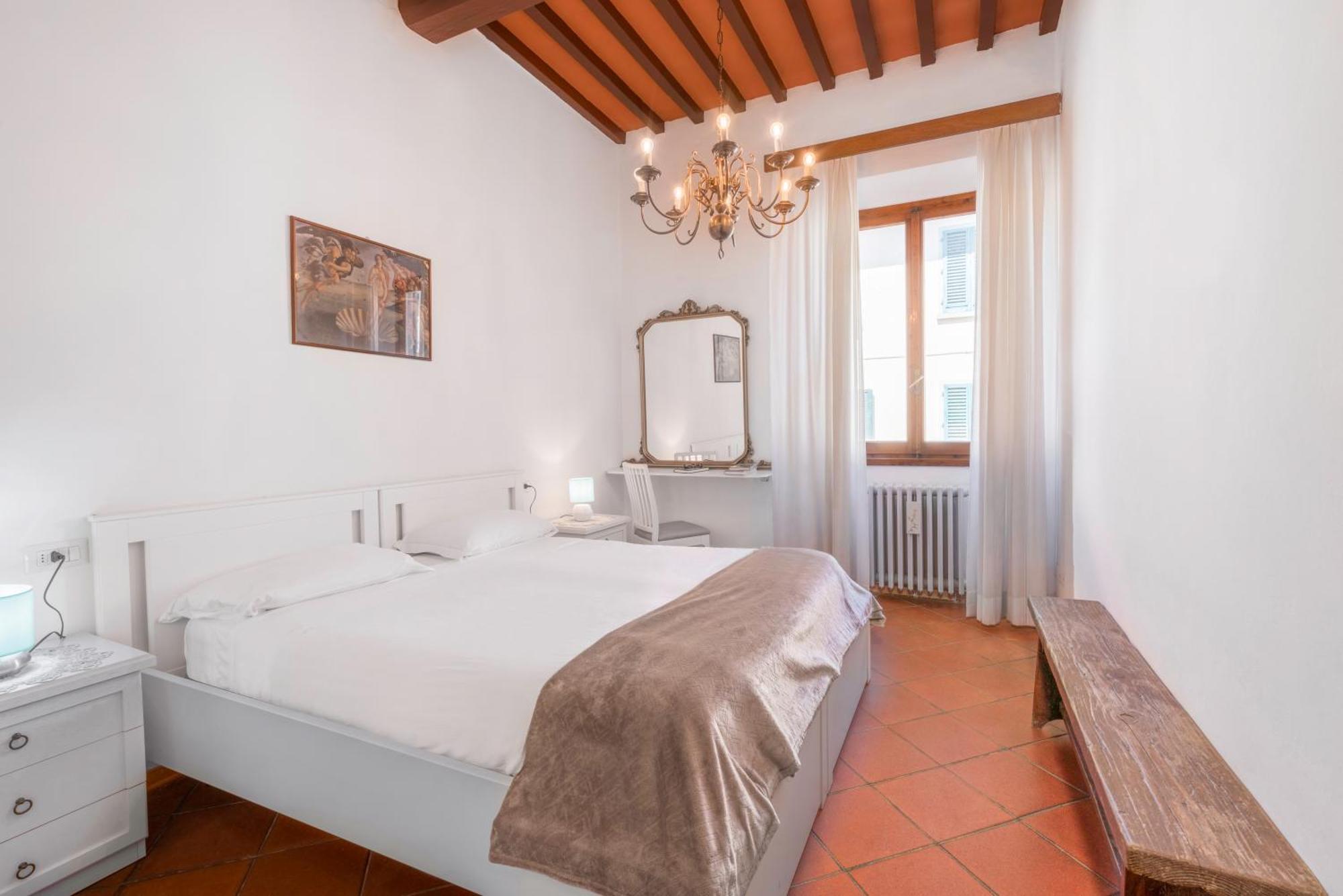 Chiara In Porta San Frediano Apartment Florence